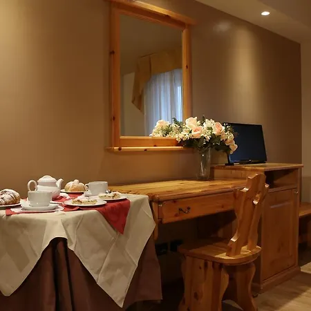 מלון Hotel Centrale