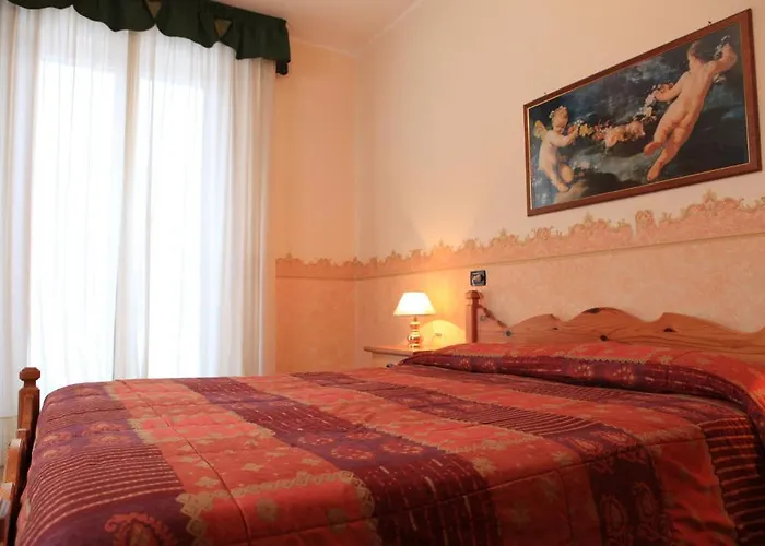 Szálloda Hotel Centrale 3*